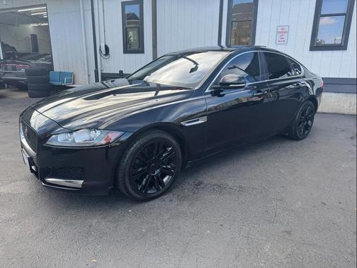 2018 Jaguar XF 35t Premium