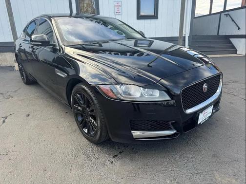 2018 Jaguar XF 35t Premium