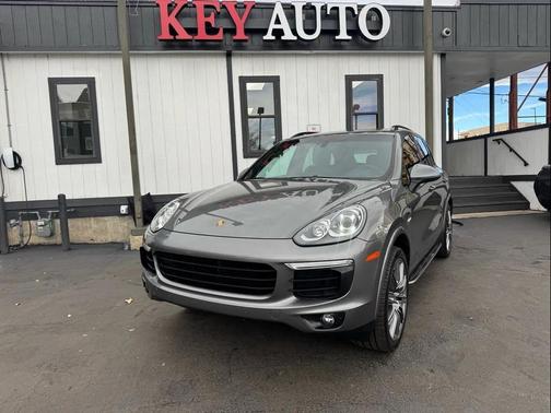 2016 Porsche Cayenne Cayenne S E-Hybrid