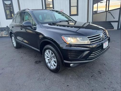 2015 Volkswagen Touareg TDI Sport w/Technology