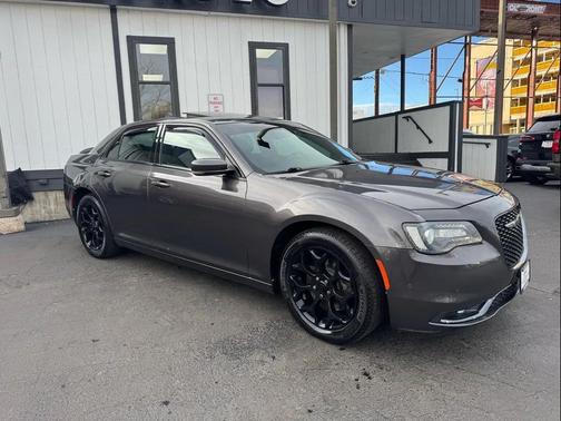 2017 Chrysler 300 S