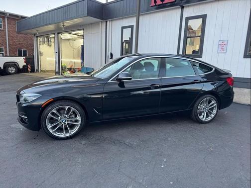 2018 BMW 330 Gran Turismo xDrive