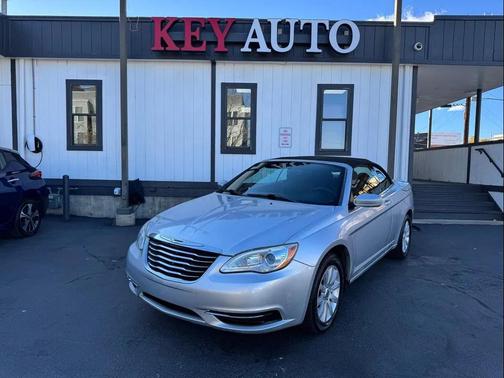 2012 Chrysler 200 Touring