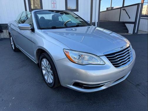 2012 Chrysler 200 Touring