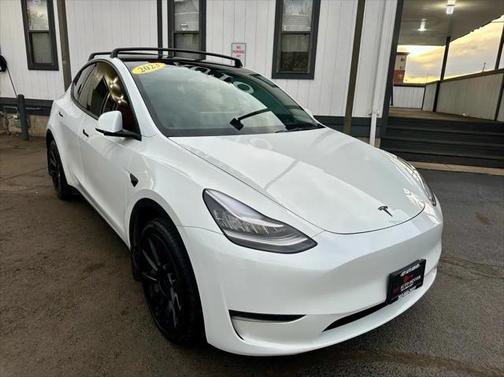 2023 Tesla Model Y Long Range Dual Motor All-Wheel Drive