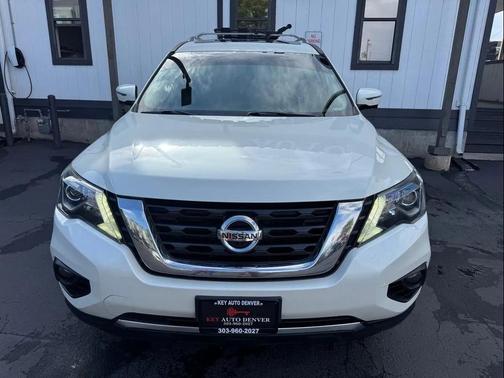 2017 Nissan Pathfinder SL