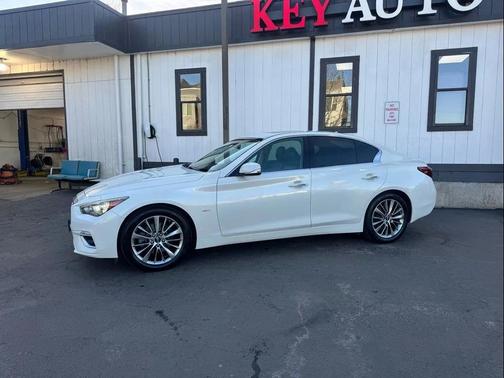 2018 INFINITI Q50 3.0t LUXE