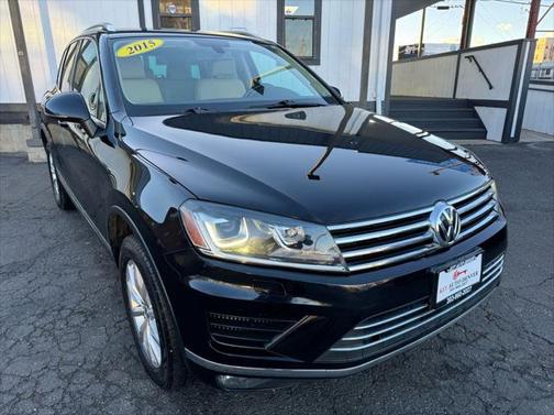 2015 Volkswagen Touareg TDI Sport w/Technology