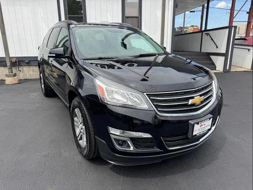 2017 Chevrolet Traverse 2LT
