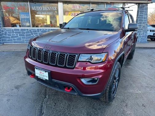 Photo 2 of 25 of 2017 Jeep Grand Cherokee Trailhawk