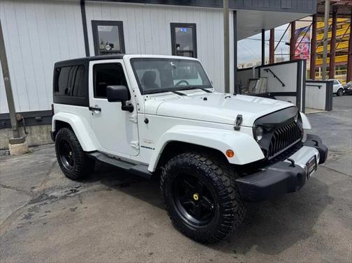 2013 Jeep Wrangler Sahara