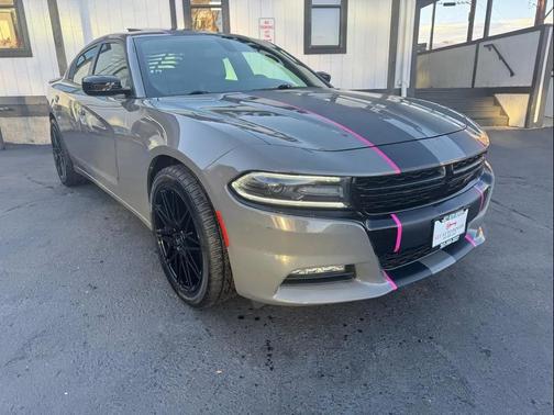 2017 Dodge Charger SXT