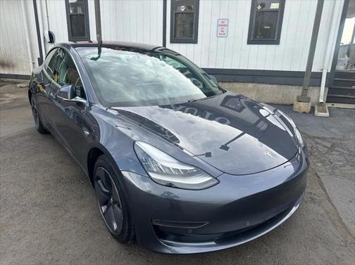 2018 Tesla Model 3 Performance