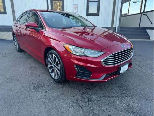 2020 Ford Fusion SE
