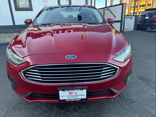 2020 Ford Fusion SE