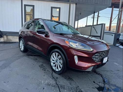 2021 Ford Escape Titanium