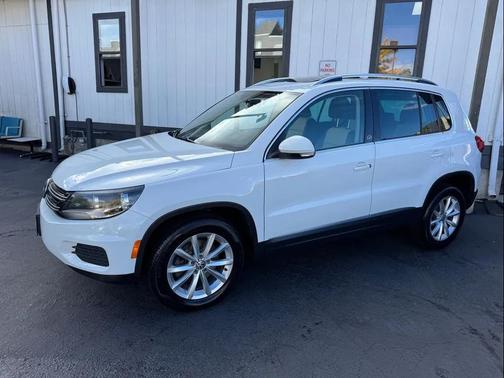 2017 Volkswagen Tiguan 2.0T Wolfsburg Edition
