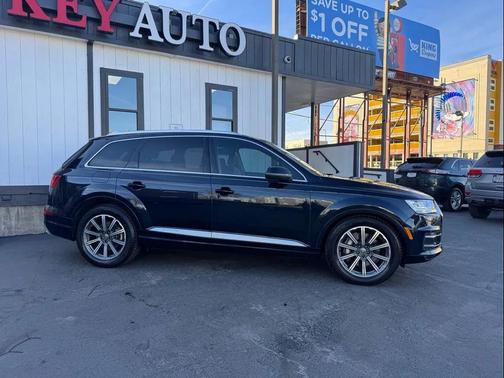 2017 Audi Q7 3.0T Prestige