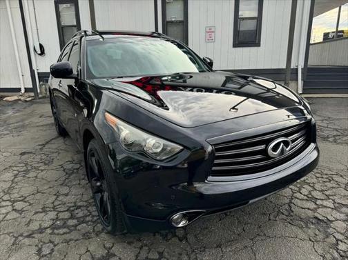 2016 INFINITI QX70 Base