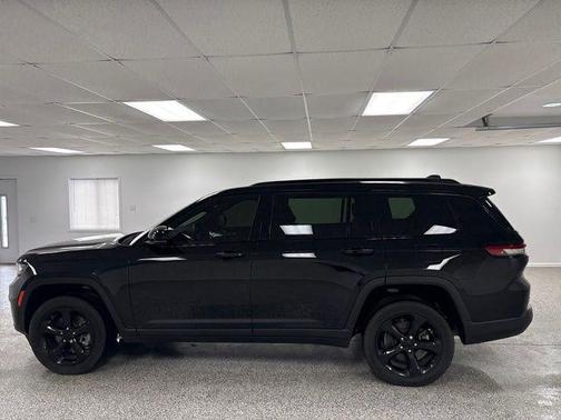 2022 Jeep Grand Cherokee L Altitude