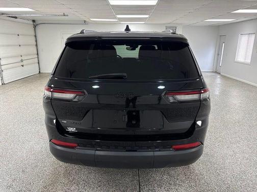 2022 Jeep Grand Cherokee L Altitude