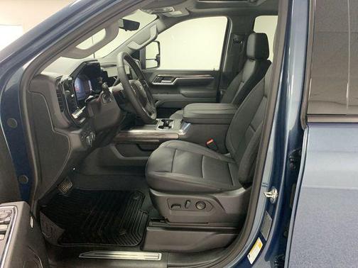 2025 Chevrolet Silverado 3500 LTZ