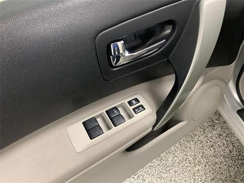 2011 Nissan Rogue SV