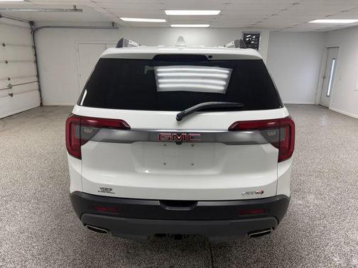 2020 GMC Acadia AT4
