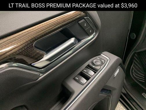 2025 Chevrolet Silverado 1500 LT Trail Boss