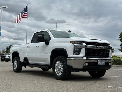 Summit White 2021 Chevrolet Silverado 3500 LT