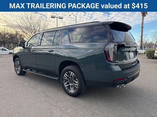 2025 Chevrolet Suburban 4WD Z71