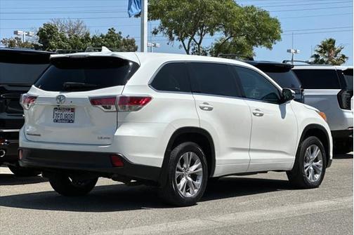 2014 Toyota Highlander LE