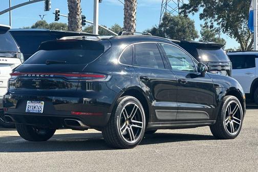 2021 Porsche Macan Base