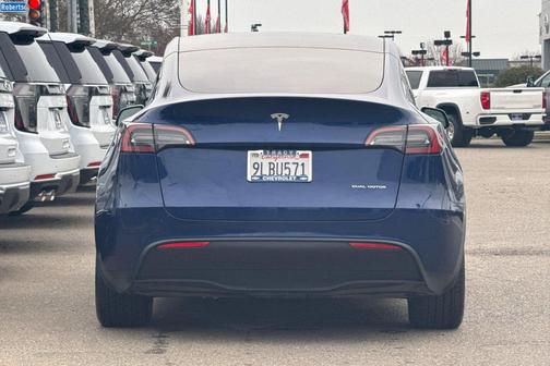 2024 Tesla Model Y Long Range Dual Motor All-Wheel Drive