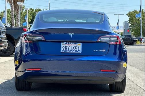 2022 Tesla Model 3 Long Range