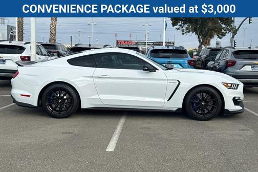 2018 Ford Shelby GT350 Base