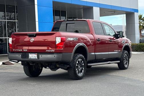 2017 Nissan Titan XD PRO-4X
