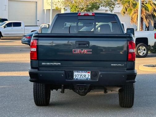 Dark Slate Metallic 2018 GMC Sierra 2500 Denali