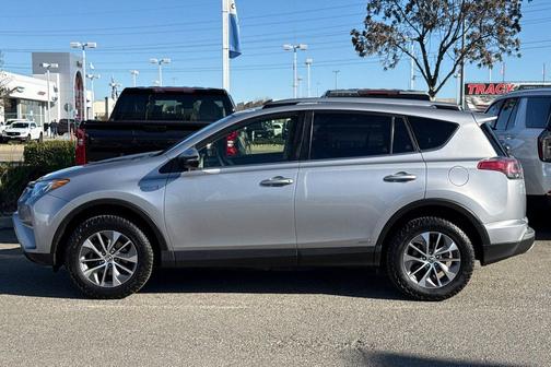 2018 Toyota RAV4 Hybrid LE