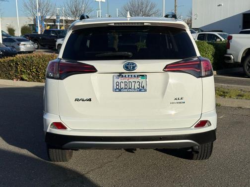 2018 Toyota RAV4 Hybrid XLE