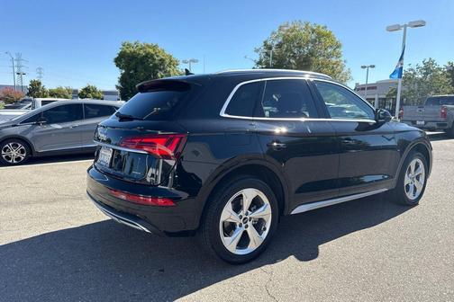 2021 Audi Q5 45 Premium Plus