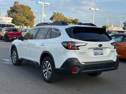 2020 Subaru Outback Base