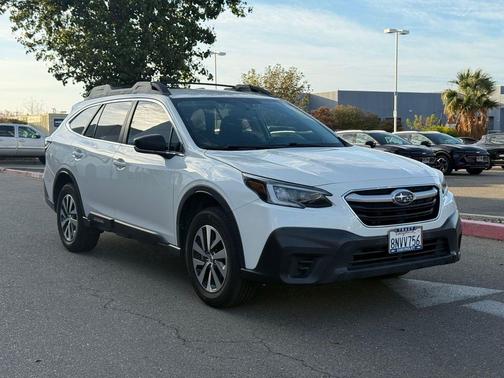 2020 Subaru Outback Base
