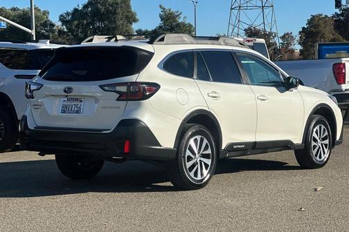 2020 Subaru Outback Base