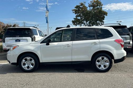 2016 Subaru Forester 2.5i