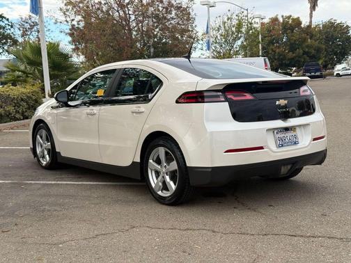2012 Chevrolet Volt Base
