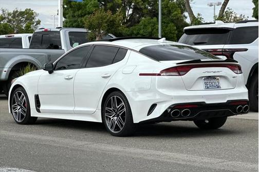 2022 Kia Stinger GT1