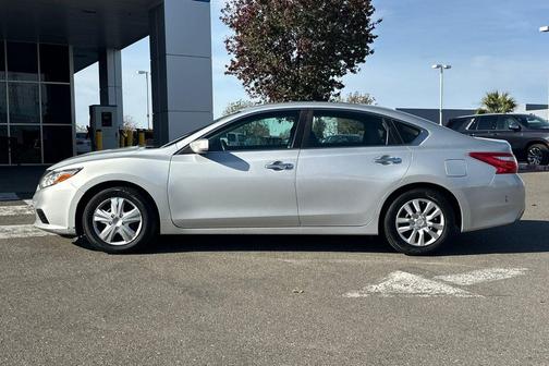 2016 Nissan Altima 2.5 S