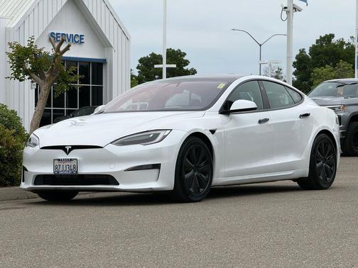 Pearl White Multi-Coat 2022 Tesla Model S Base