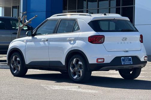 2021 Hyundai VENUE SEL